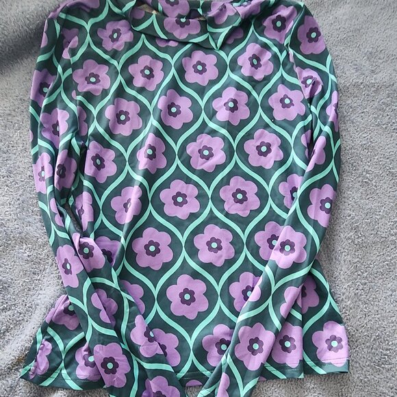 Turtleneck - Picture 3 of 4